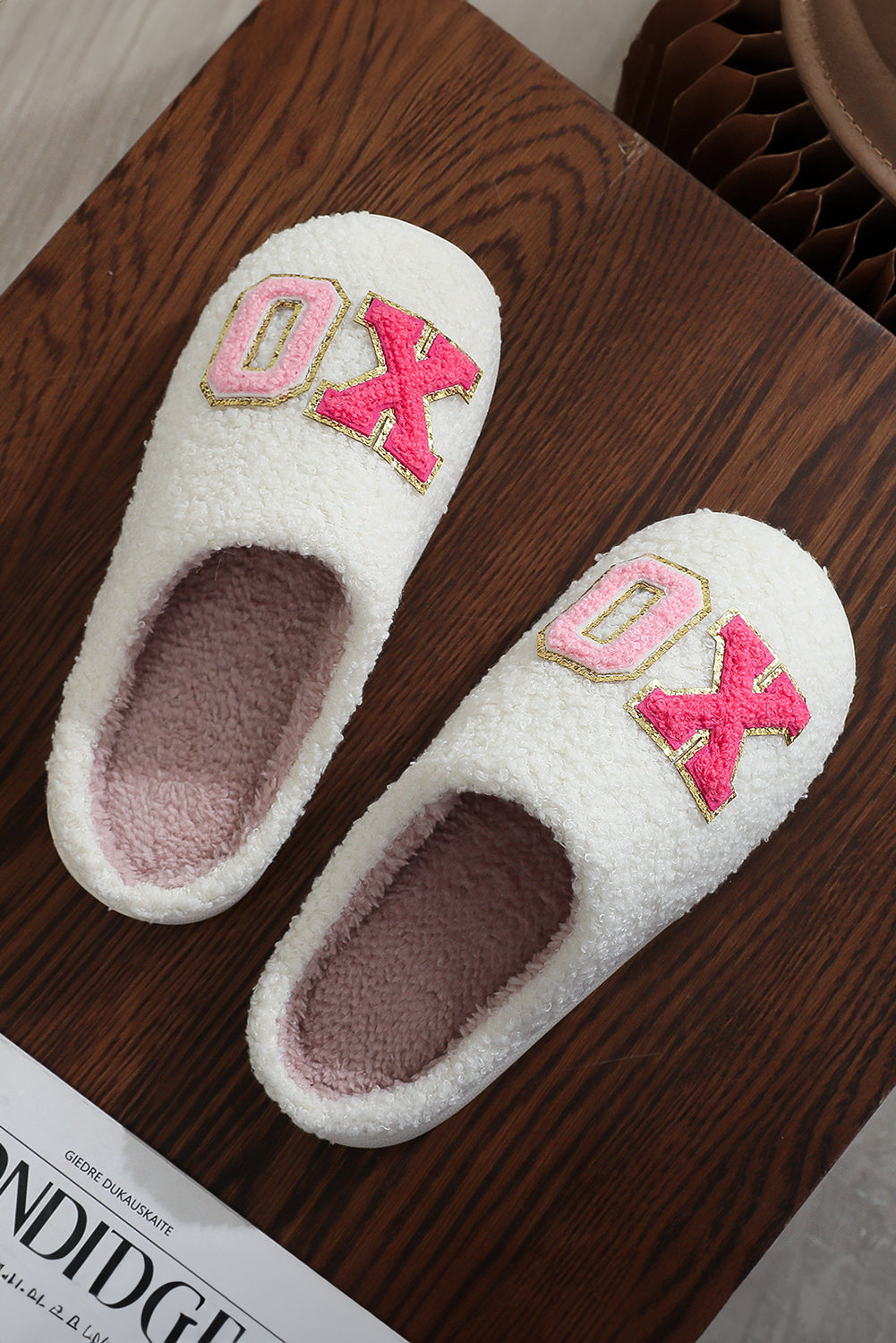 White XO XO Glitter Trim Letter Patched Plush House Slippers